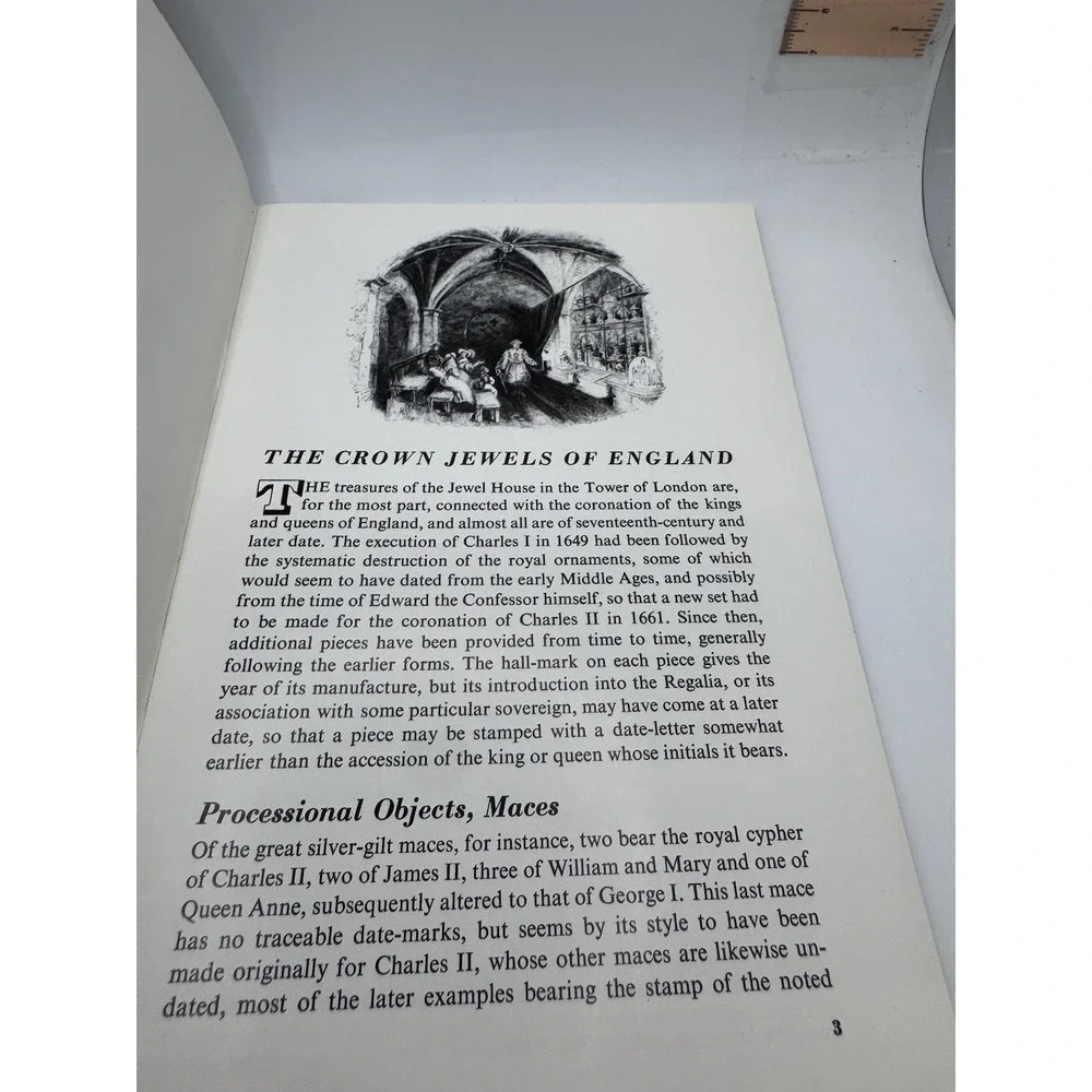 Vintage 1971 The Crown Jewels by Martin Holmes‎ Dept of the Environment Guide